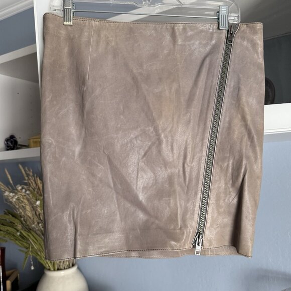 Haute Hippie Grey Taupe Lamb Leather Mini Skirt Front Zipper Size M - Picture 1 of 9
